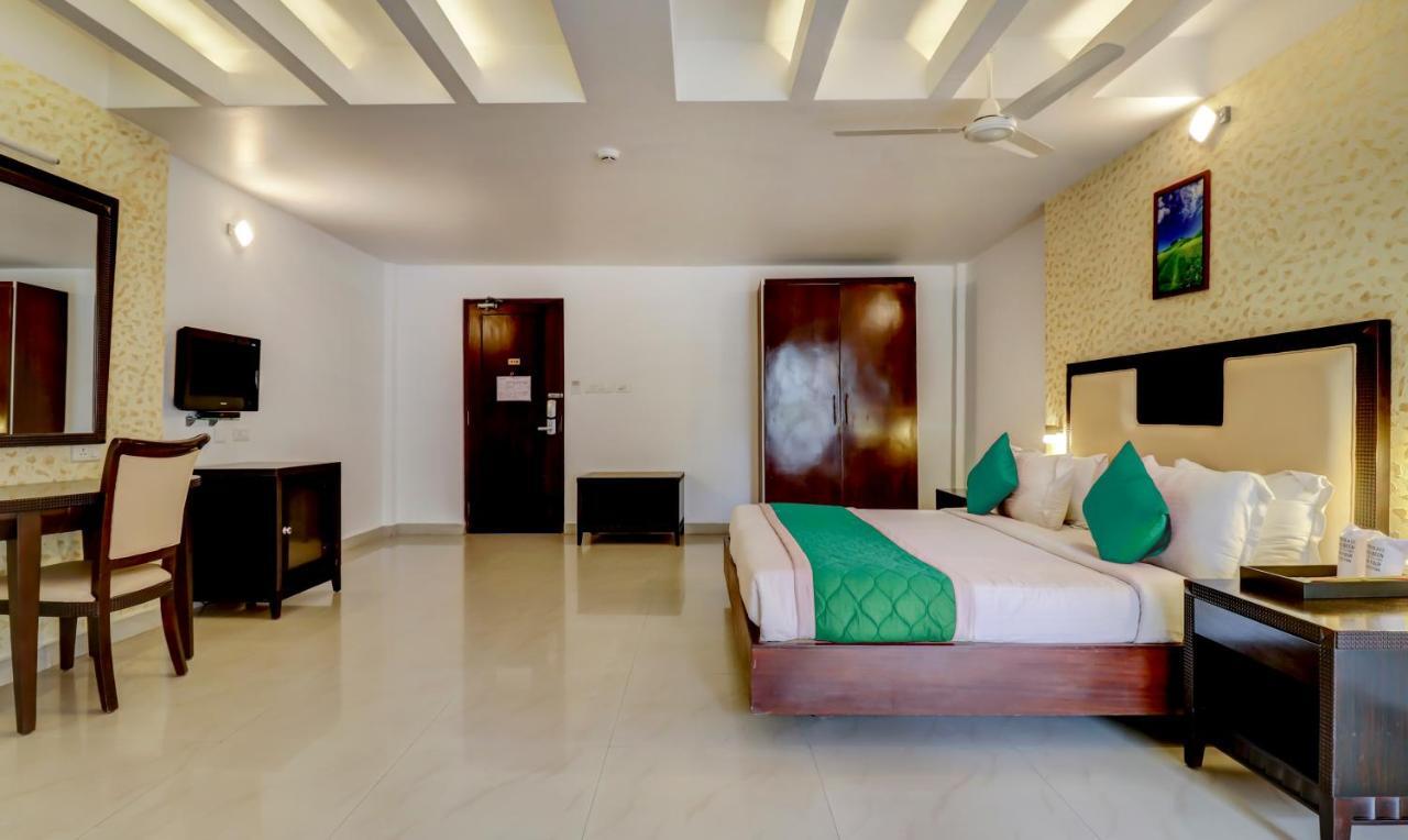Hotel Luciya Kochi Buitenkant foto