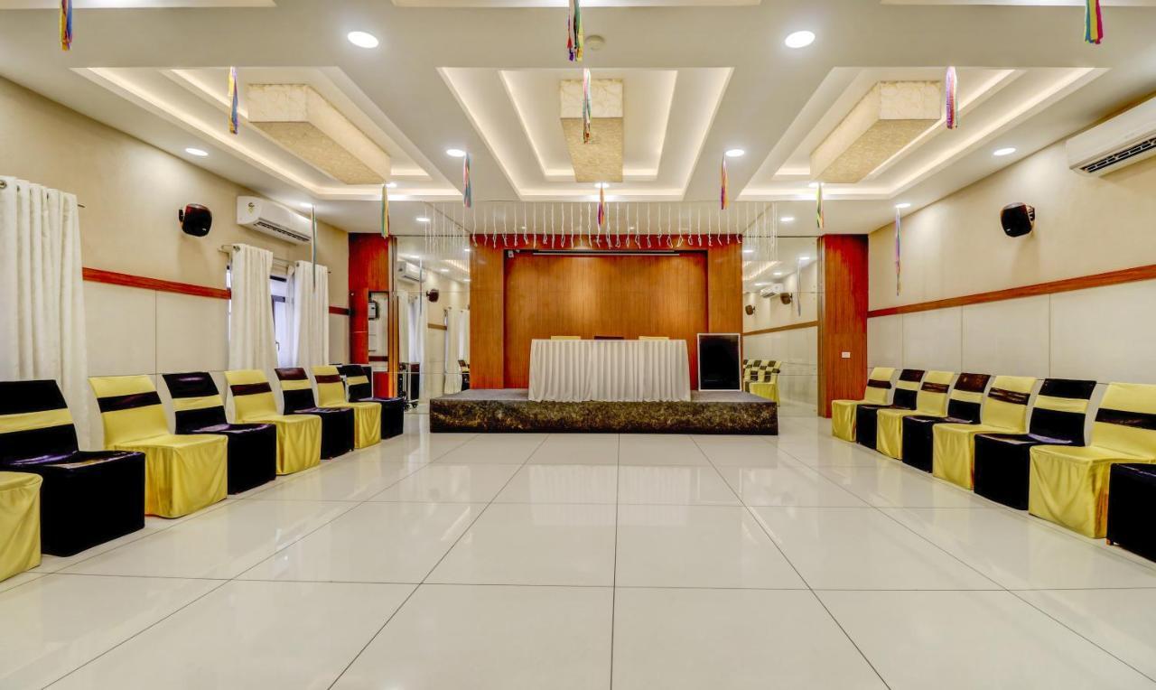 Hotel Luciya Kochi Buitenkant foto
