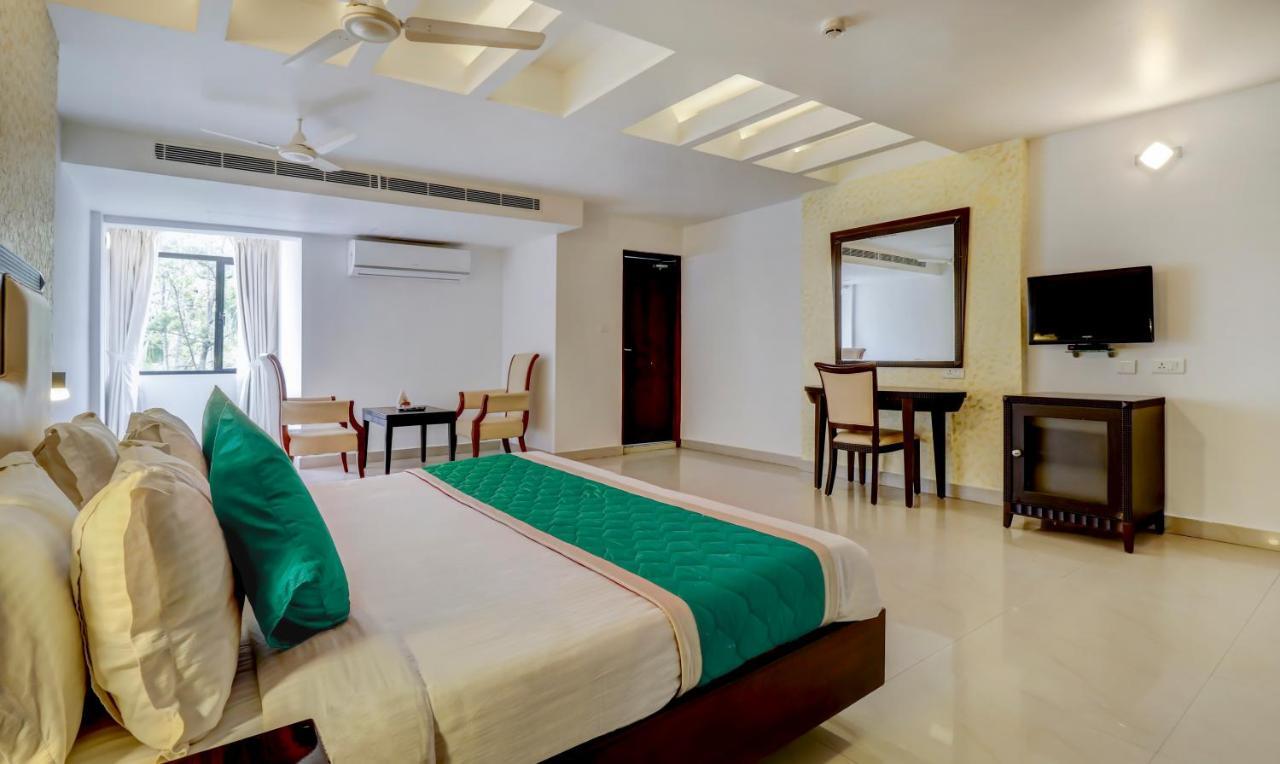Hotel Luciya Kochi Buitenkant foto