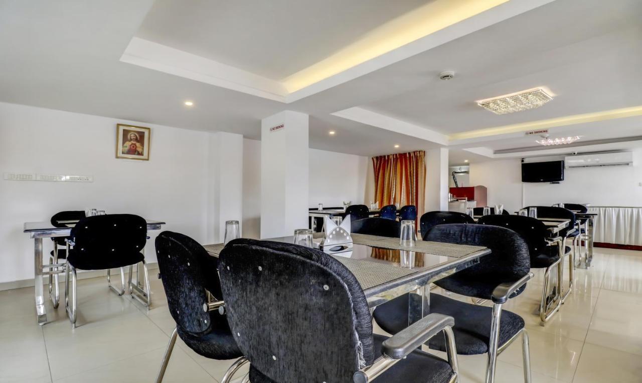 Hotel Luciya Kochi Buitenkant foto