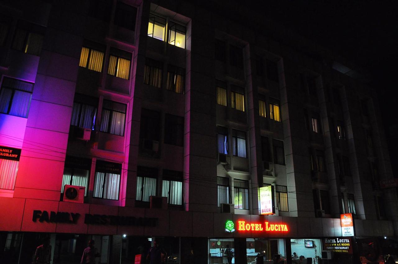 Hotel Luciya Kochi Buitenkant foto